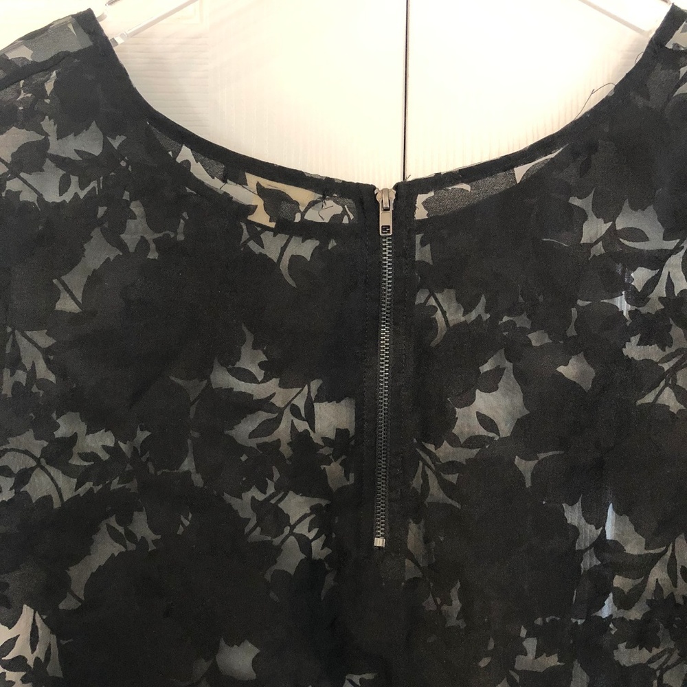 Pleione Floral Sheer Blouse - Picture 7 of 8